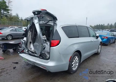 2023 Chrysler Voyager Lx z USA, uszkodzony, nr VIN 2C4RC1CG6PR616945